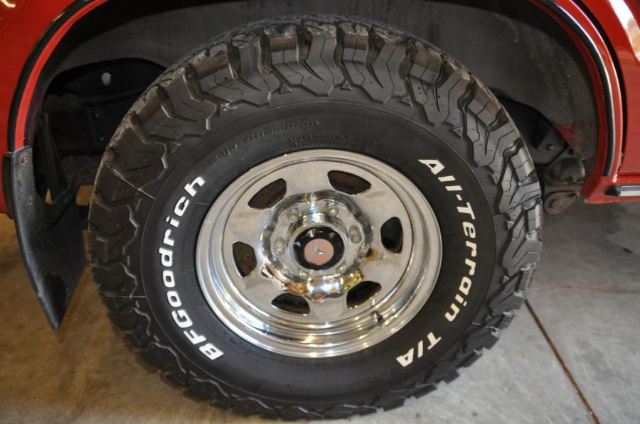 Колеса Toyota Land Cruiser 60 (FJ60) 1984 года  (NA) (фото 101 из 251)